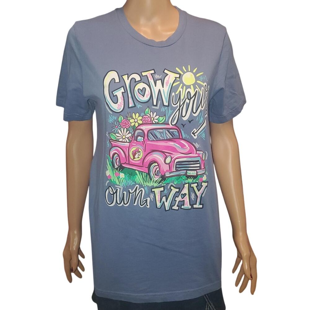Buc-ee's Size M Spring 2023 Grow Your Own Way Short Sleeve T-Shirt